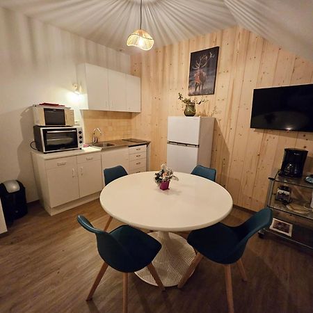 Gite Eglantine 2 A 6 Personnes Avec Spa Et Salle De Jeux Dans La Residence Вантрон Екстер'єр фото