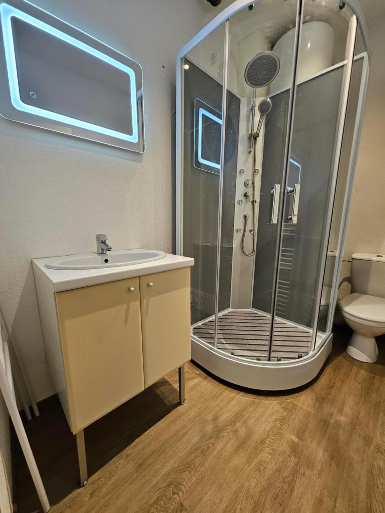 Gite Eglantine 2 A 6 Personnes Avec Spa Et Salle De Jeux Dans La Residence Вантрон Екстер'єр фото