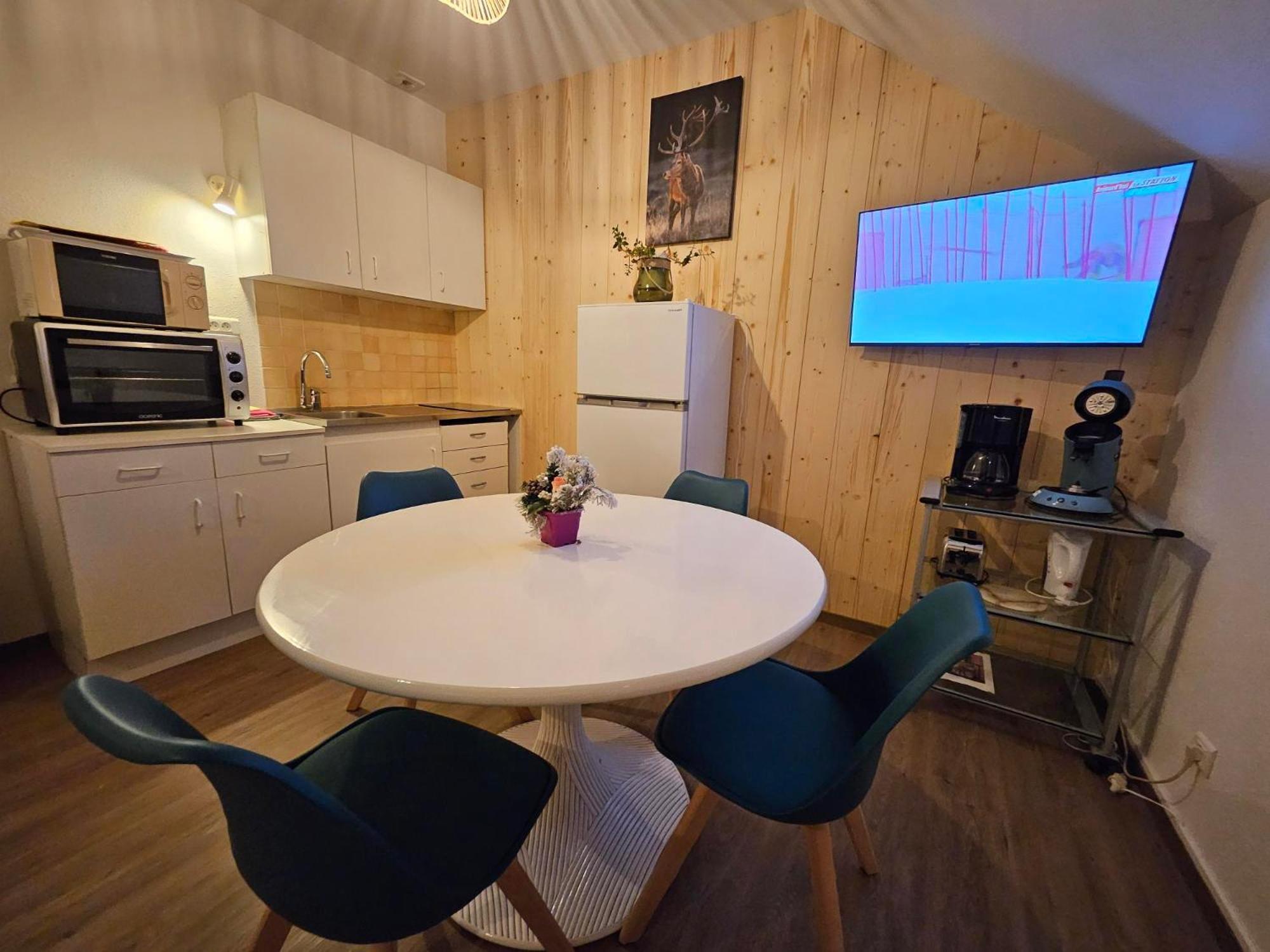 Gite Eglantine 2 A 6 Personnes Avec Spa Et Salle De Jeux Dans La Residence Вантрон Екстер'єр фото