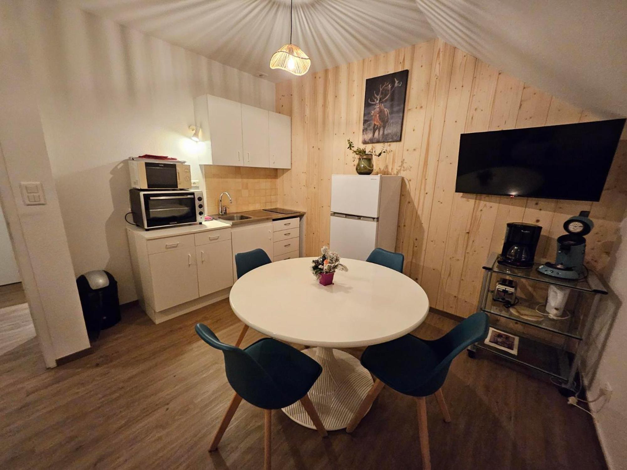 Gite Eglantine 2 A 6 Personnes Avec Spa Et Salle De Jeux Dans La Residence Вантрон Екстер'єр фото